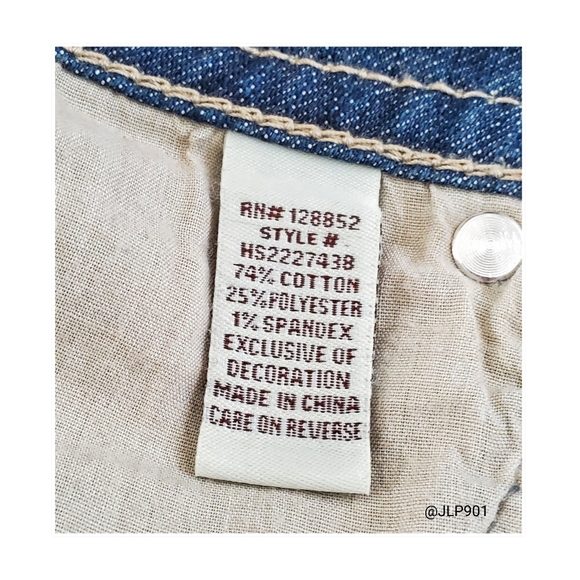 ʜᴏᴛ ᴋɪss ғʀᴀʏᴇᴅ ᴅᴇɴɪᴍ sʜᴏʀᴛs - Picture 6 of 6